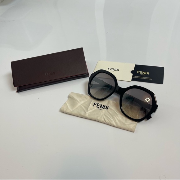 Fendi Accessories - FENDI sunglasses